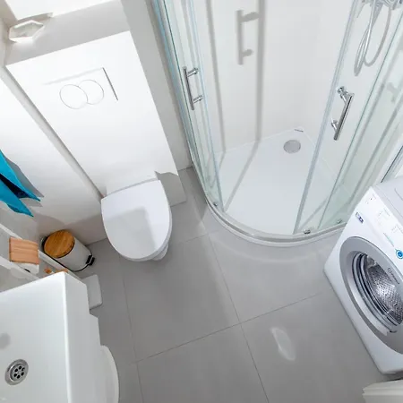 アパート W Rewalu 42 M2, Tylko 40 Metrow Od Plazy *