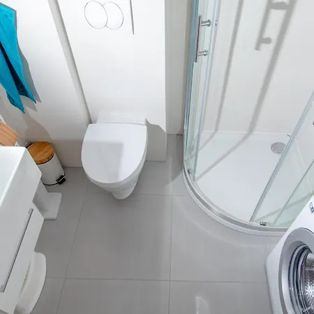 W Rewalu 42 M2, Tylko 40 Metrow Od Plazy Rewal