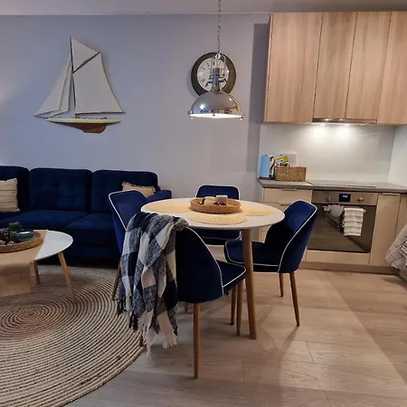 W Rewalu 42 M2, Tylko 40 Metrow Od Plazy
