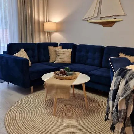 アパート W Rewalu 42 M2, Tylko 40 Metrow Od Plazy *