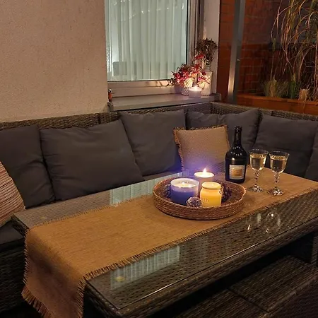 アパート W Rewalu 42 M2, Tylko 40 Metrow Od Plazy レバル